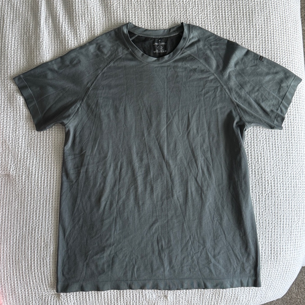 Fabletics Gray Training Day Seamless Tee Size XL